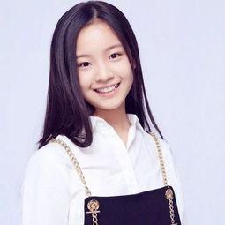 高冰月个人资料多大了,揭秘娱乐圈新星，年龄成谜的神秘魅力
